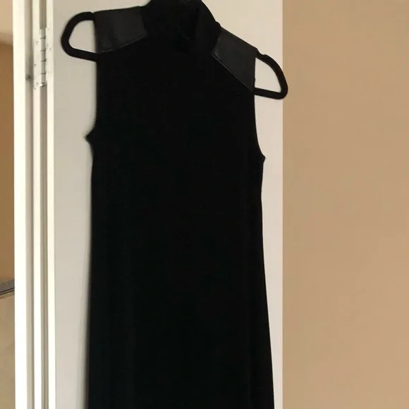 green emerald velvet dress Cocoa Faux Leather Strapless A-line Mini Dress main image 0